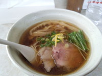 「鶏だし醤油ラーメン」@麺堂HOMEの写真