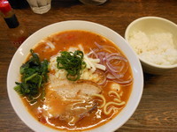 「ベジトマらー麺（並盛１６０ｇ）＋半ライス」@伝家 志木店の写真