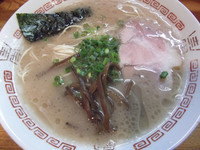 「らーめん+替玉クーポン(600円)」@博多長浜らーめん いっきの写真