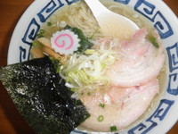 「塩そば　「700円」　（２/２食目）」@とら食堂 松戸分店の写真