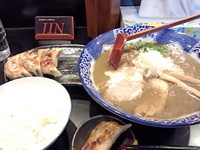 「極煮干しラーメン＋餃子＋半ライス（800＋380＋100円）」@青森煮干し中華そば JIN 海老の陣の写真
