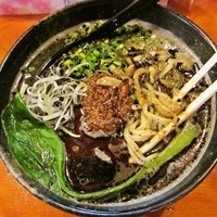 「担々麺（黒）　800円」@ラーメン ドラ猫の写真