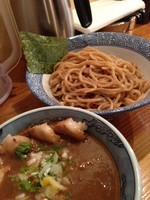 「濃厚味玉肉入（極太胚芽麺）」@道玄坂マンモスの写真