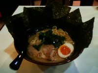 「特選醤油のりらーめん+ぎょうざ」@ラーメン専門店 いなばの写真