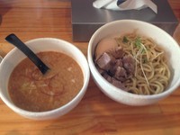 「濃厚味噌つけ麺中盛り 味玉 焼豚ミニ」@つけ麺二代目いさおの写真