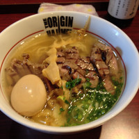 「ステーキラーメン塩味」@らあめんHAJIMEの写真