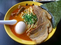 「特製ラーメン(金赤)」@麺処 寅路の写真