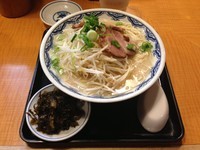 「九州らあめん 780 + 高菜 100」@麺徳の写真