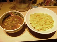 「つけめん（濃厚）　Ｍ３００ｇ　８００円」@TOKYO UNDER GROUND RAMEN 頑者の写真