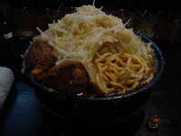 「らーめん小+ヤサイ+アブラ」@麺屋鬼瓦の写真