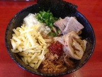 「かれーまぜそば＋とろけるチーズ」@二代目狼煙 本店 葉隠製麺の写真