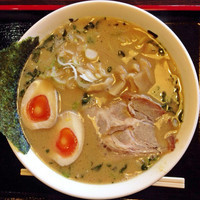 「濃厚味噌らーめん＋味玉」@らーめん むつみ屋 登戸店の写真