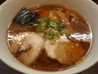 「醤油らぁめん大盛(1000円)」@支那そばや 本店の写真