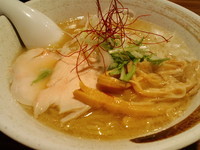 「濃厚鶏白湯そば　780円+ささみユッケごはん　200円」@濃厚鶏そば 麺屋武一 新橋本店の写真