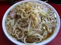 「小ラーメン豚入り」@ラーメン二郎 目黒店の写真