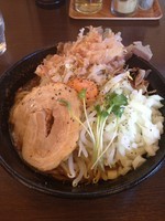 「まぜそば　750円（麺250g）」@つけ麺 弥七の写真