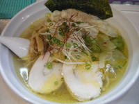 「塩ワンタン麺900円」@桜台らぁ麺 美志満の写真