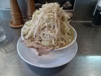「ラーメン野菜マシ脂ニンニク」@らーめん大 池袋店の写真
