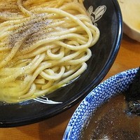 「つけそば（あつもり）+生卵　860円」@中華蕎麦 とみ田の写真