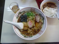 「ラーメン＋半カレー」@ザ・ラーメン屋の写真