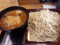 「濃厚豚そば(大盛)550円」@本陣そば 鴬谷店の写真