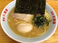 「ラーメン＋味付きたまご（￥650＋￥100）」@六角家 六角橋本店の写真