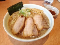 「ラーメン大盛り＋半肉増し＋辛み 1000円」@麺家 一鶴の写真