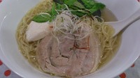 「青森地鶏の塩ラーメン　（￥８００）」@Bee Hiveの写真