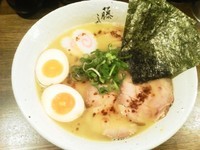 「濃厚鶏白湯ラーメン特製」@麺屋 藤しろ 目黒店の写真