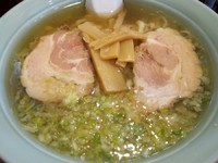 「醤油ラーメン（麺硬め） ６８０円」@榮ラーメンの写真