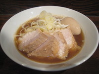 「肉中華そば＋味玉」@麺処 遊の写真