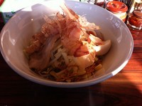 「まぜそばINチーズ」@らあ麺 みかみの写真