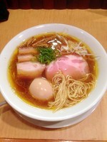 「焼豚味玉醤油そば」@Japanese Soba Noodles 蔦の写真