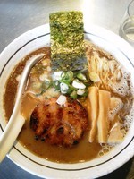 「豚濁和出汁ソバ７５０円　+麺増し１００円」@BASSANOVAの写真