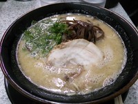 「とんこつラーメン600円」@赤ちょうちんの写真