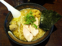 「濃厚鶏骨醤油そば」@濃厚鶏そば たけいちの写真
