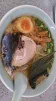 「醤油ラーメン（580円） こってり・マー油追加」@ラーメンビックの写真