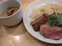 「鴨白湯つけそば」@紫 くろ㐂の写真