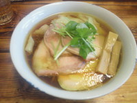 「醤油チャーシューワンタン麺(1150円)」@飯田商店 湯河原本店の写真