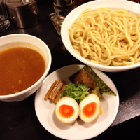 「つけ麺(大関 750g) トッピングサービス(味玉)」@神田つけ麺場処 大関の写真