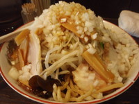 「らーめん大盛メンマチャーシュー野菜玉葱多め」@らーめん るどるふの写真
