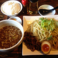 「つけ麺        麺、スープ温」@麺屋たけぞうの写真
