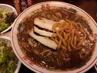 「燕三条系背脂拉麺　大盛　背脂増　900円」@宮崎郷土料理 どぎゃんの写真