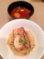 「【肉の日限定】フランス産豚バラ肉の赤ワイン煮込みつけ麺」@つけ麺 五ノ神製作所の写真