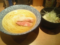 「Risingフェニックス+そぼろ丼（メルマガ限定）1000円」@麺屋 一燈の写真