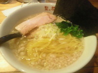 「背脂、魚介の塩ラーメン 700円」@梨の花の写真