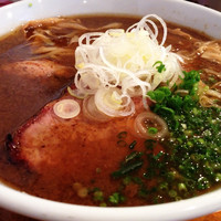 「鶏油醤油 720円 大盛100円＋辛肉ごはん100円」@喜元門 水戸笠原店の写真