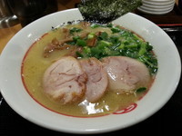 「鶏丸 塩味（680円）」@丸千製麺の写真