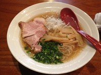 「醤油ラーメン」@ラーメン ドラ猫の写真