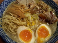 「絶品煮干しそば(８００円)＋とろ豚肉(２００円)」@麺屋 天翔の写真